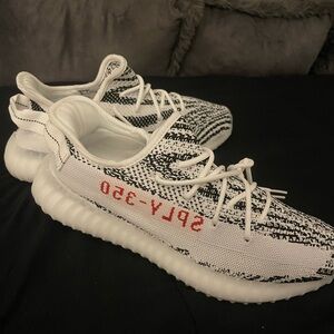 Adidas Yeezy Boost 350 V2 Zebra COPY